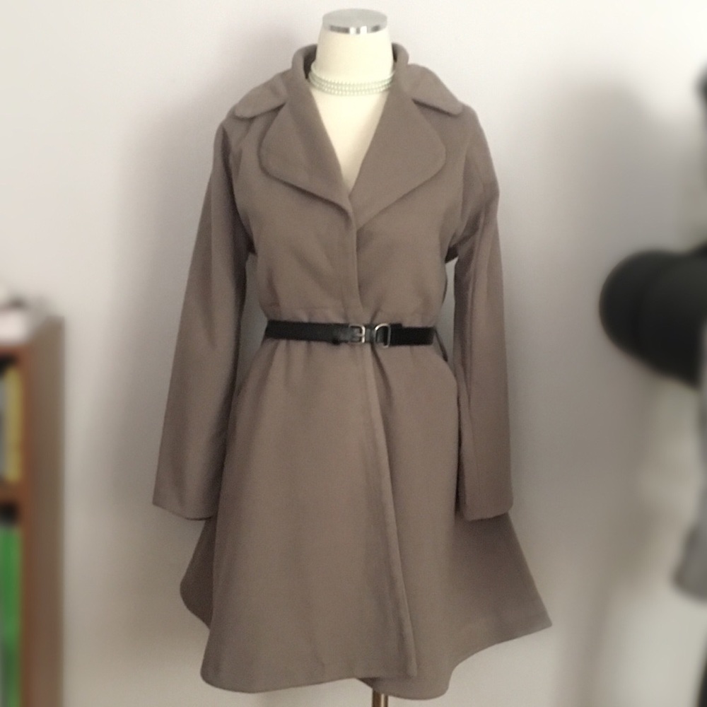 Single-Breasted Taupe Princess Coat Fleece Plush